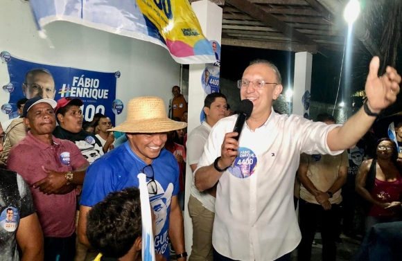 Fábio Henrique é homenageado em ato promovido pelo prefeito de Neópolis