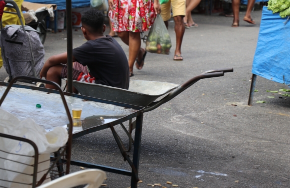 Prefeitura realiza ações para diagnóstico de trabalho infantil em feiras livres de Aracaju