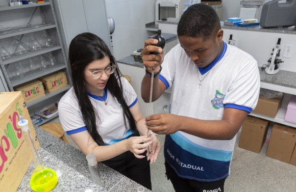 Escola pública de Canindé é premiada em todo o Brasil com projetos de iniciação científica