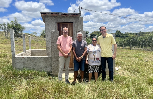 Amaral de Abóboras e Georgeo Passos inauguram poço artesiano em zona rural de Salgado