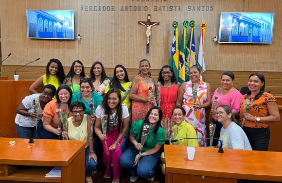 Câmara presta homenagem a mulheres laranjeirenses