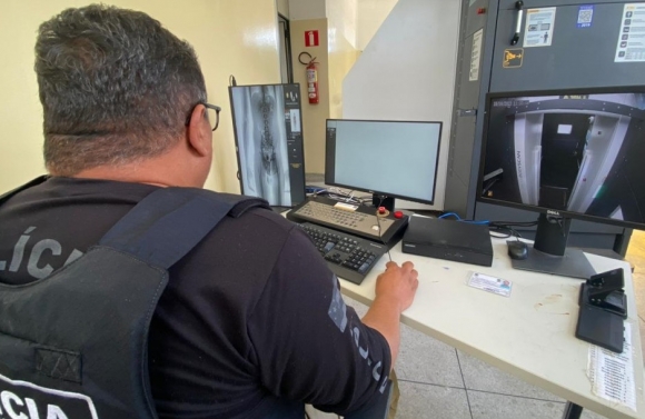 Homens são levados ao hospital após serem flagrados com drogas no estômago no Presab