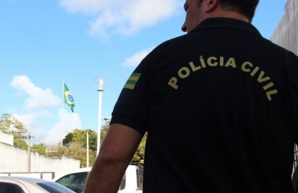 Polícia Civil prende homem foragido por homicídio cometido há 23 anos