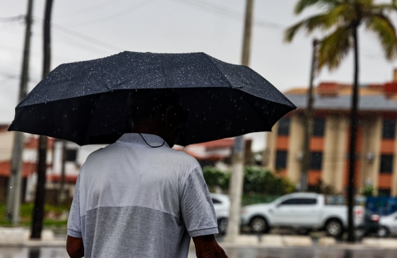 Alerta de chuvas moderadas a intensas em Sergipe é estendido até quarta-feira, 15