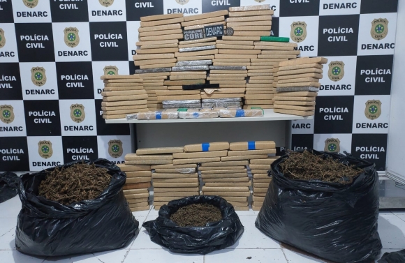 Operação conjunta intercepta veículo em Cristinápolis e apreende 270kg de drogas em Sergipe e na Bahia