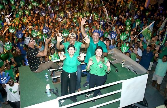 Com 57,23% dos votos, Iara Martins é eleita prefeita de Pacatuba