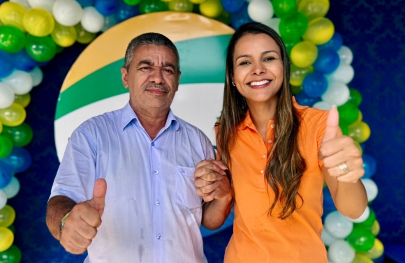 Juliana Cardoso agrega pré-candidatos e apoiadores em encontro político em Umbaúba