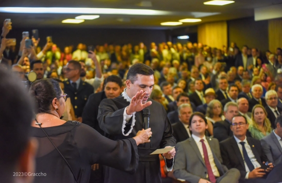 José Carlos Felizola é empossado no cargo de conselheiro do TCE/SE