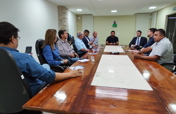 FAMES discute dívidas de precatórios durante reunião com gestores municipais