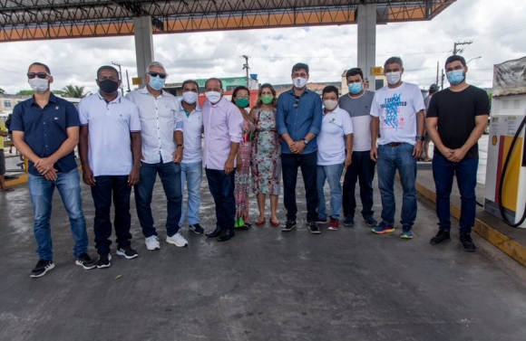 Vereadores participam de homenagem à policiais civis mortos em Umbaúba