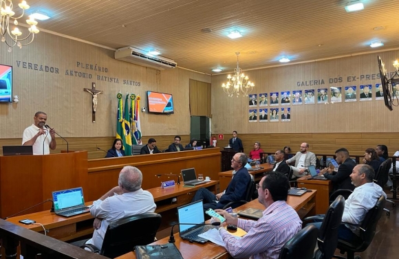 Coordenador do serviço de ambulância vai à Câmara de Laranjeiras