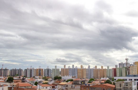 Chuvas fracas e isoladas podem continuar neste fim de semana em Sergipe