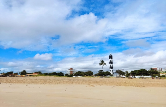 Praias do litoral sergipano estão próprias para banho neste carnaval