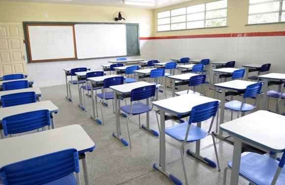 Eleição: escolas municipais em Aracaju terão aulas suspensas na sexta